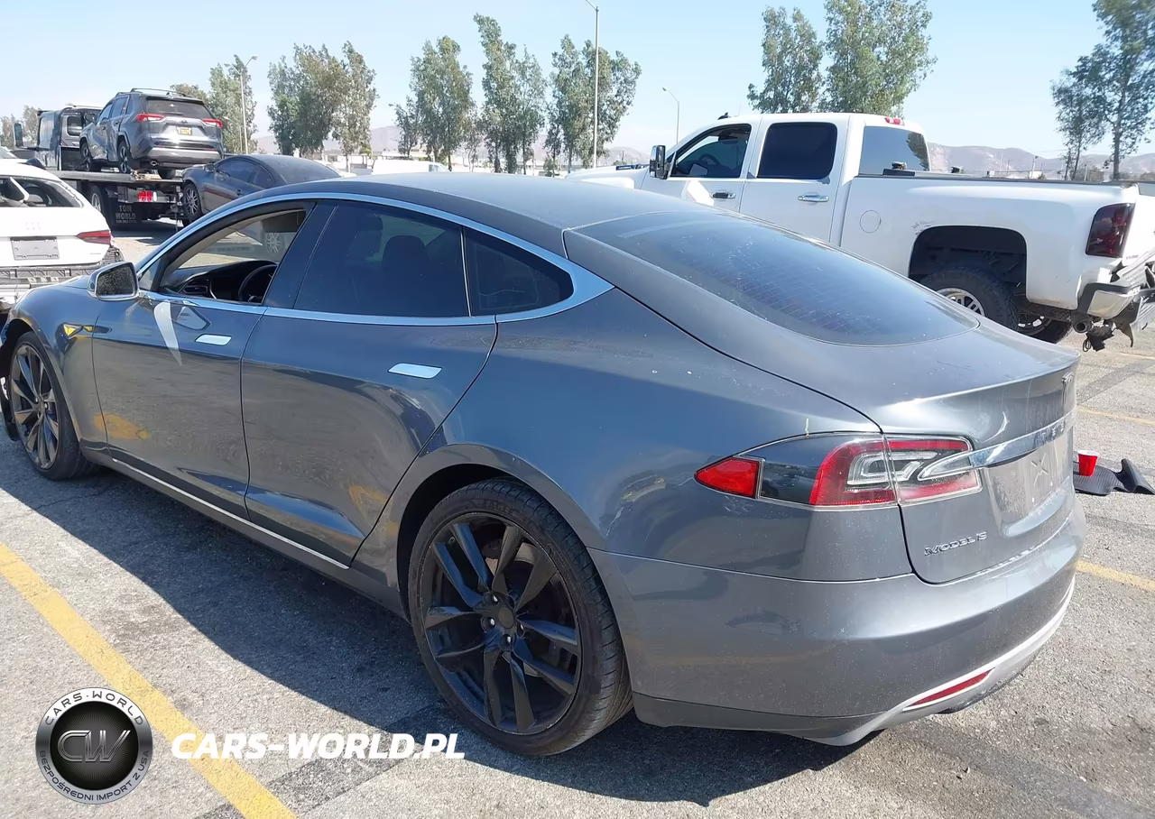 2013 Tesla Model S VIN:5YJSA1CGXDFP19865 - 3