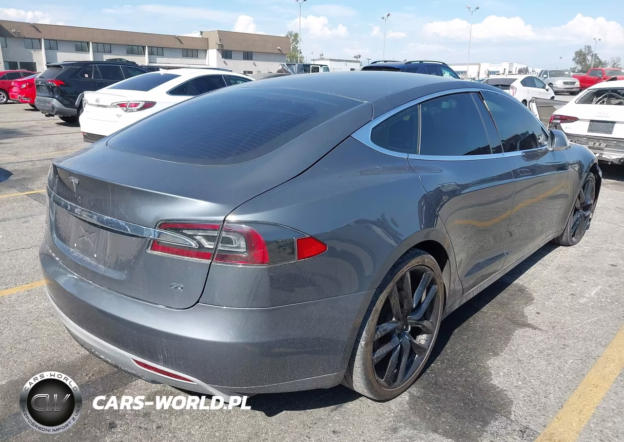 2013 Tesla Model S VIN:5YJSA1CGXDFP19865 - 4