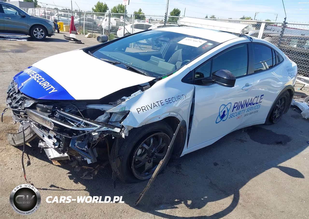 2026 Toyota Prius Le VIN:JTDACAAU6T3077171 - 2