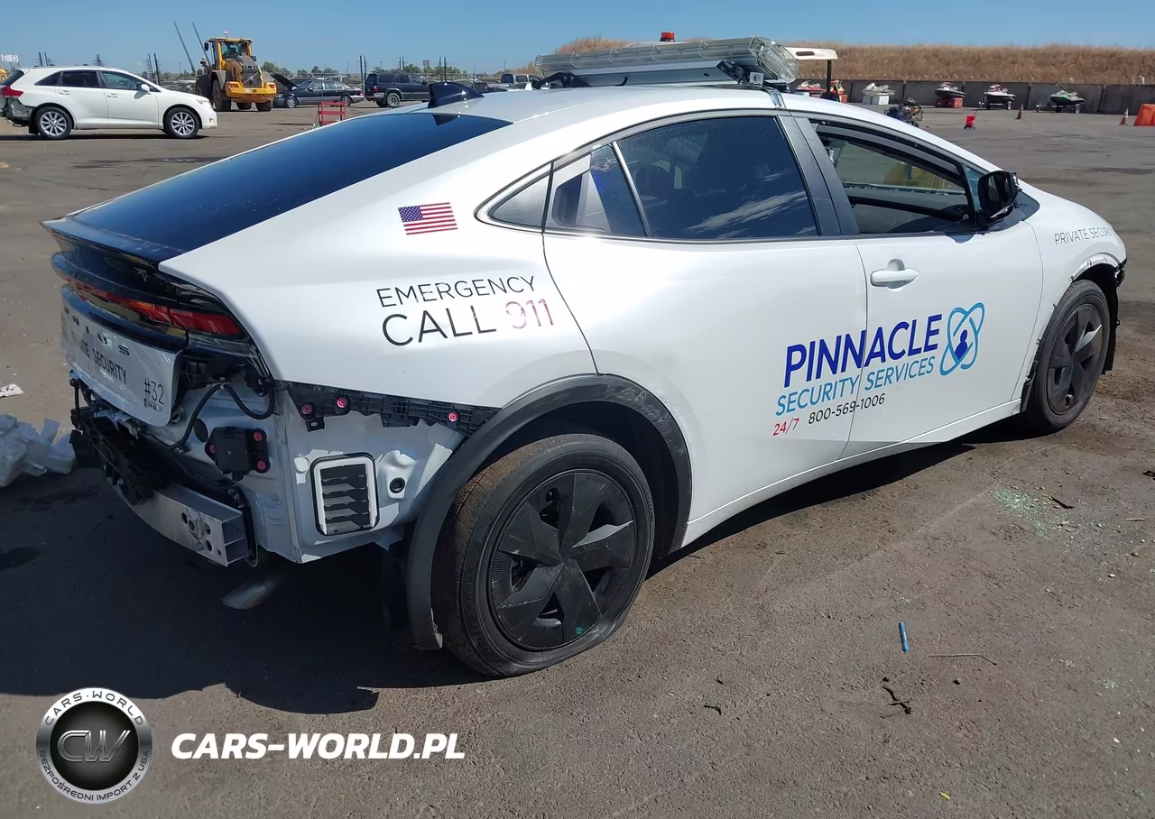 2026 Toyota Prius Le VIN:JTDACAAU6T3077171 - 4
