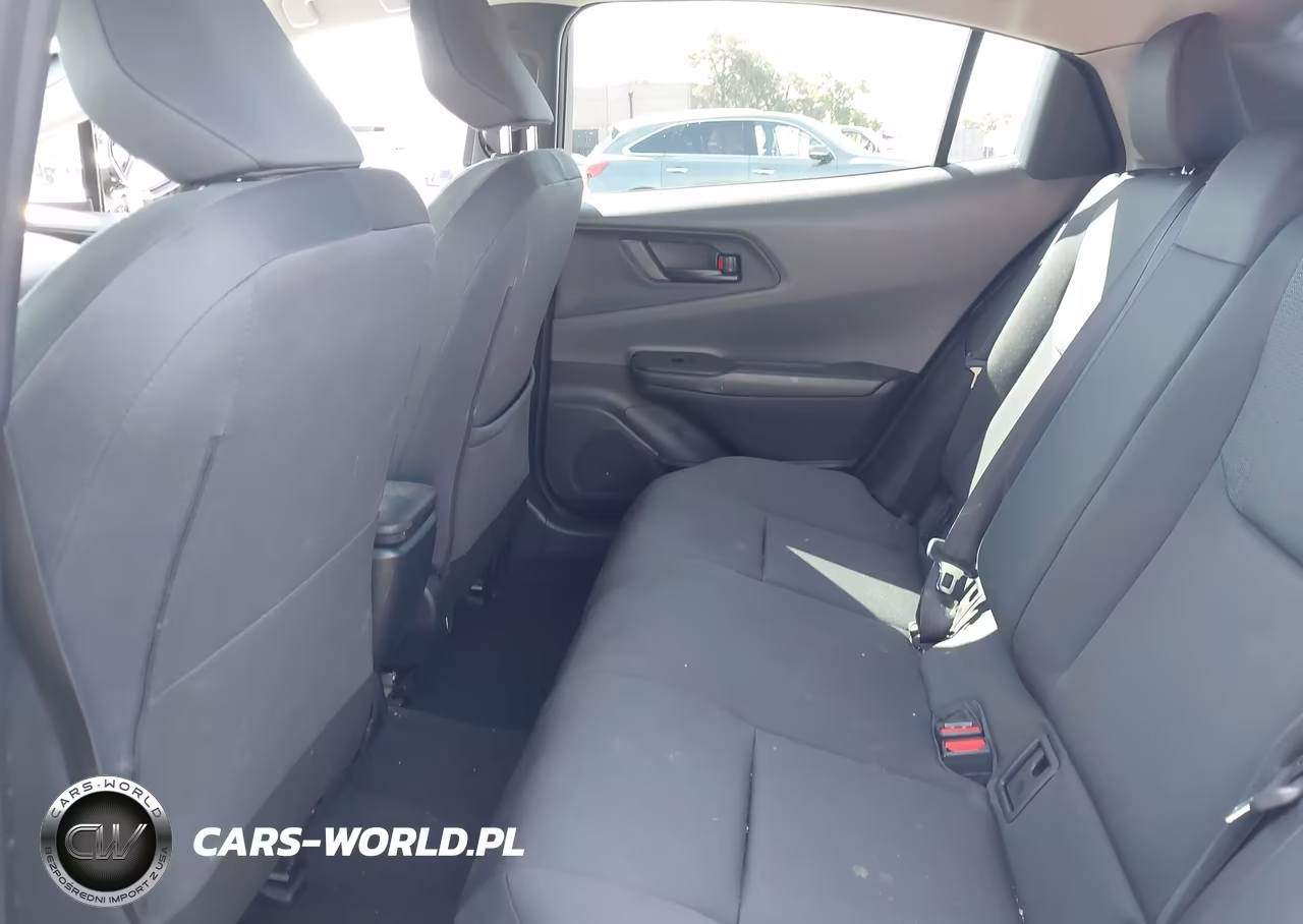 2026 Toyota Prius Le VIN:JTDACAAU6T3077171 - 8