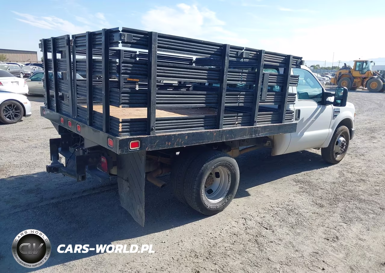 2009 Ford F-350 Chassis Xl-Xlt VIN:1FDWF36539EA60704 - 4