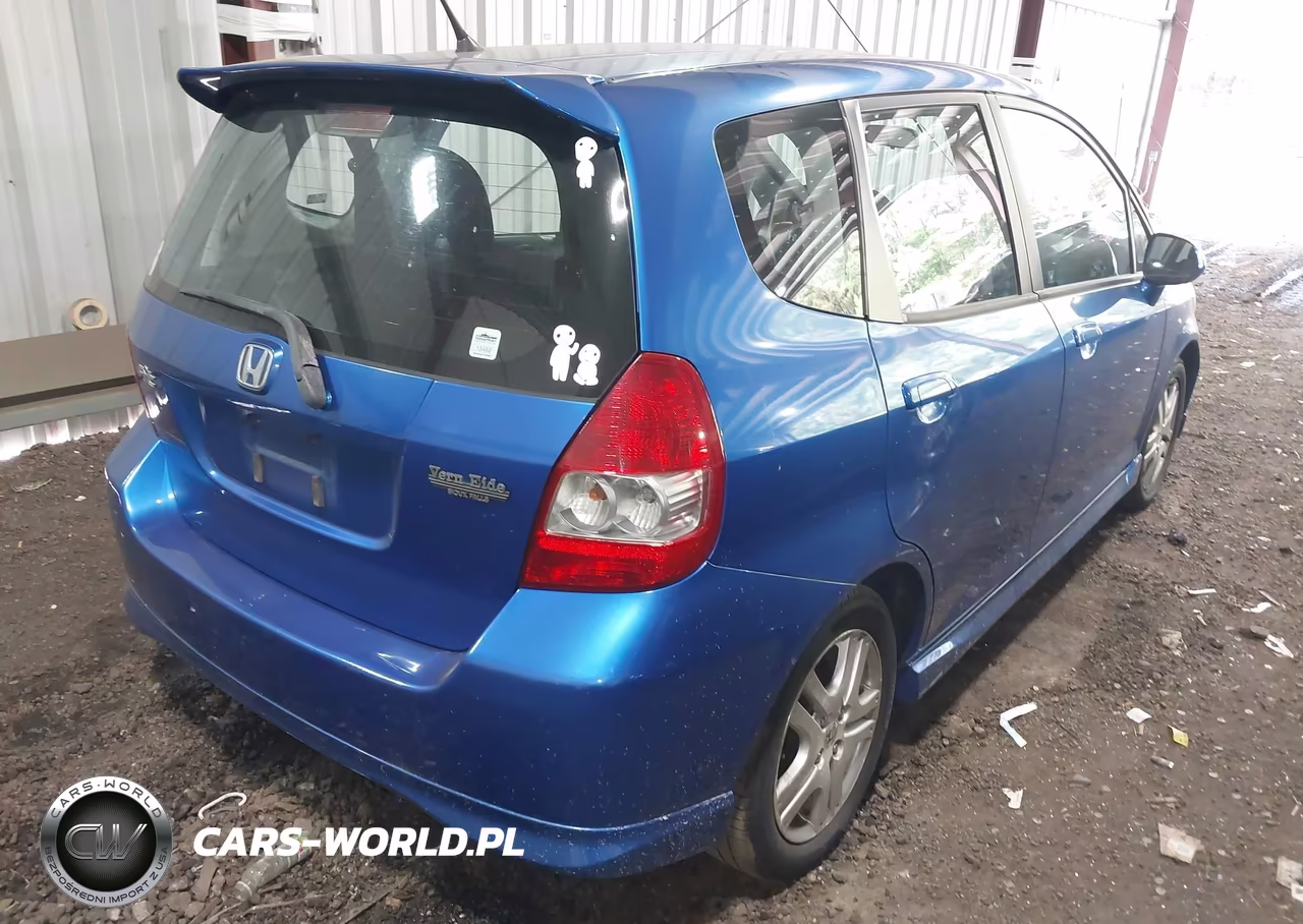 2007 Honda Fit Sport VIN:JHMGD38667S016844 - 4