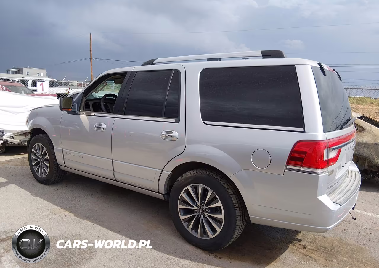 2015 Lincoln Navigator VIN:5LMJJ2JTXFEJ15215 - 15