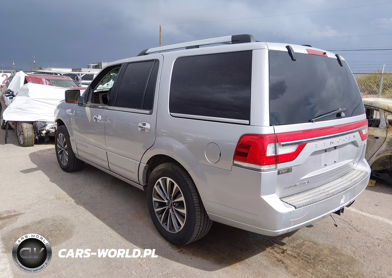 2015 Lincoln Navigator VIN:5LMJJ2JTXFEJ15215 - 3