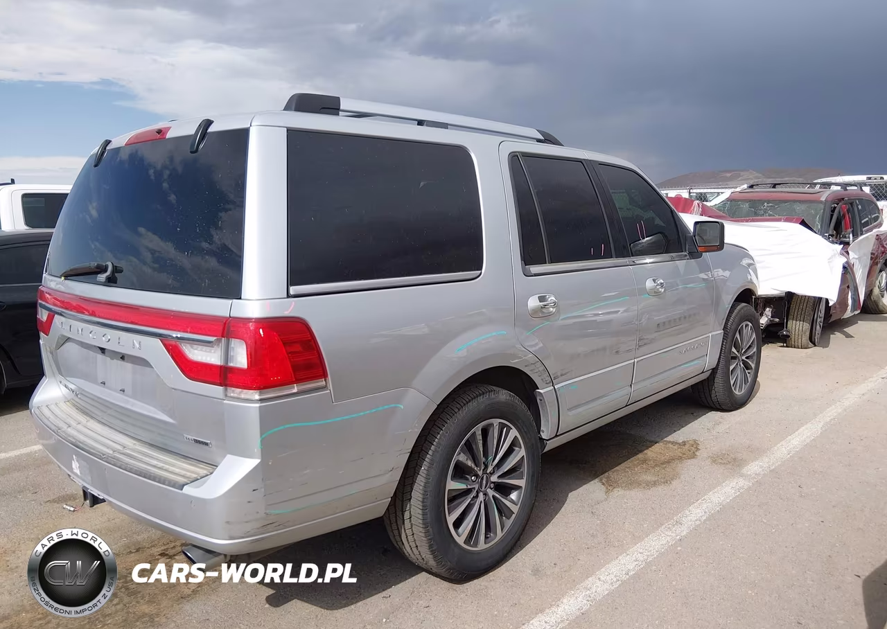 2015 Lincoln Navigator VIN:5LMJJ2JTXFEJ15215 - 4