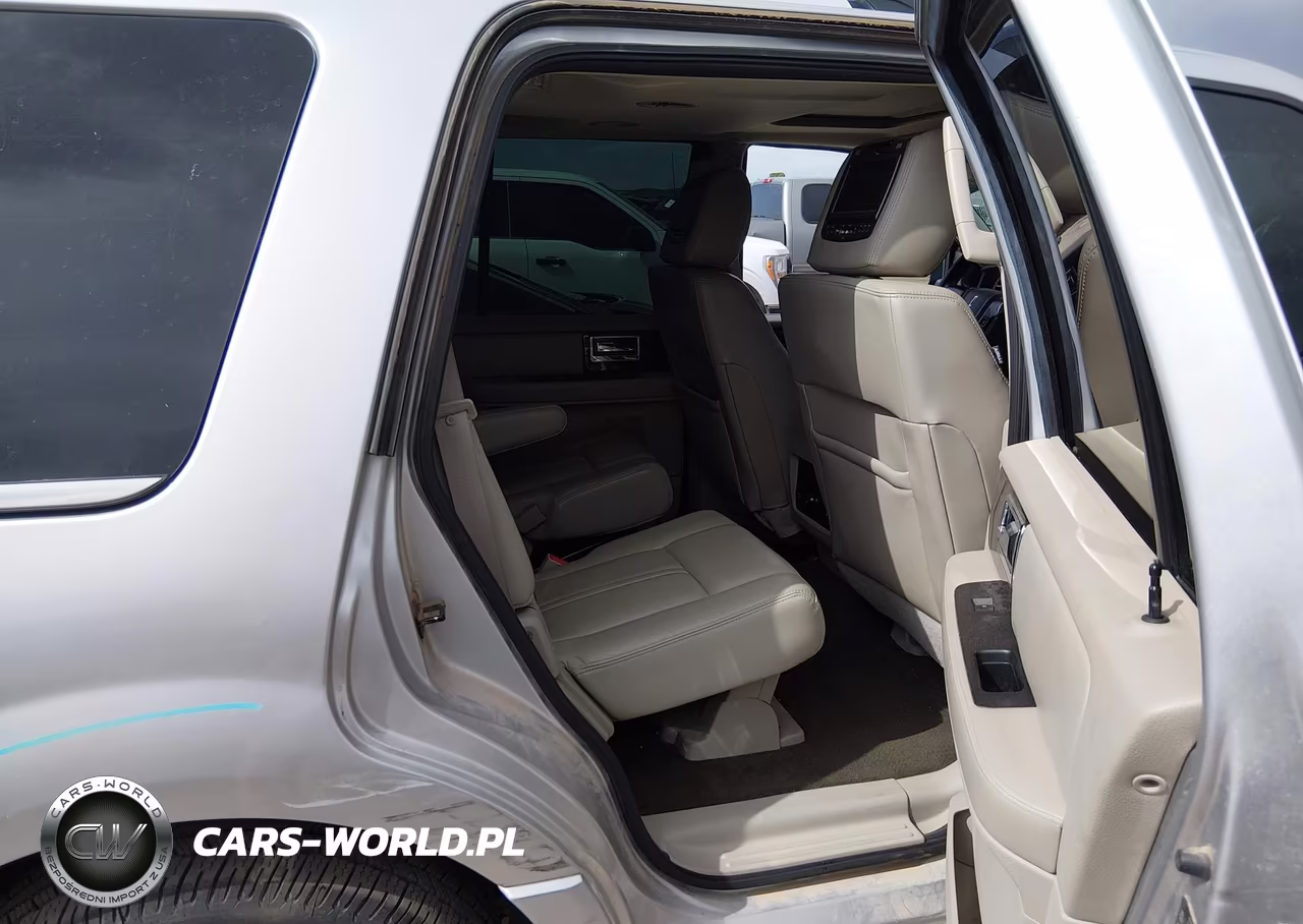 2015 Lincoln Navigator VIN:5LMJJ2JTXFEJ15215 - 8