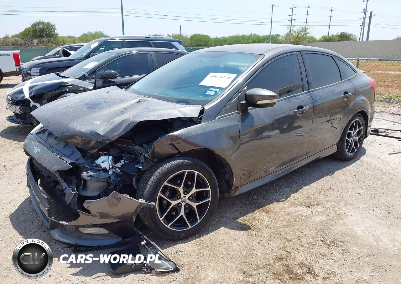 2015 Ford Focus Se VIN:1FADP3F21FL313482 - 2