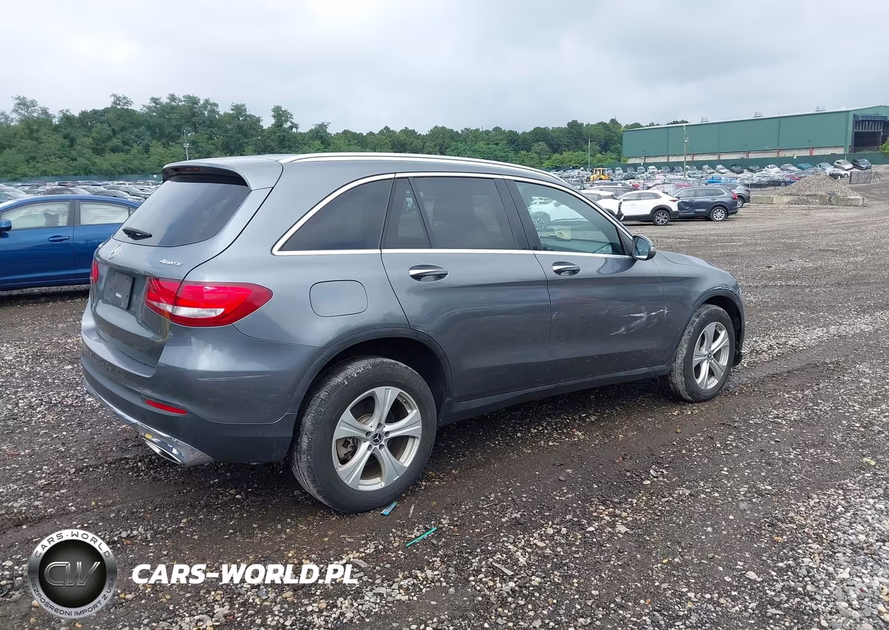 2017 Mercedes-Benz Glc 300 4Matic VIN:WDC0G4KBXHV007211 - 4