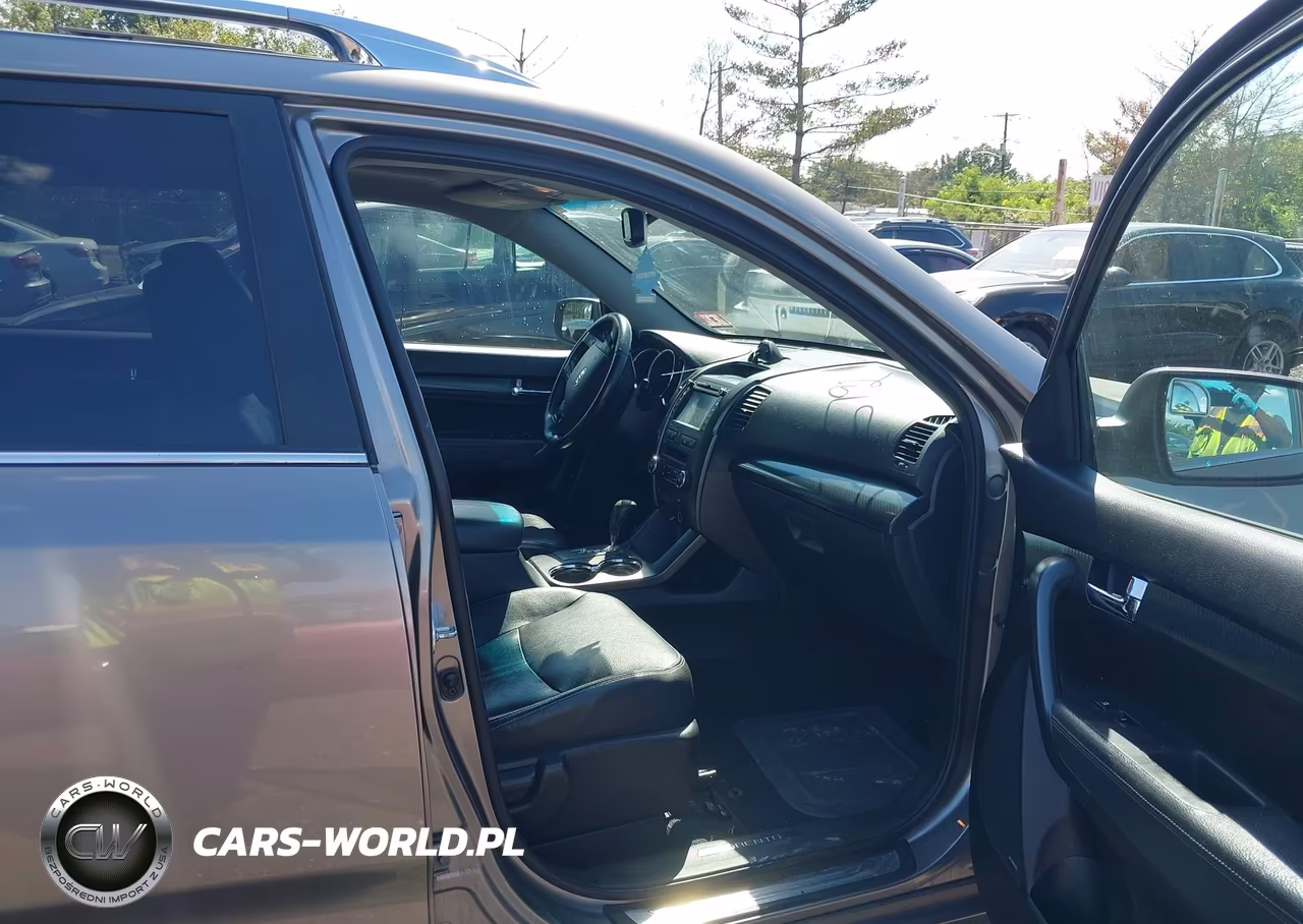 2011 Kia Sorento Sx V6 VIN:5XYKWDA22BG138036 - 5