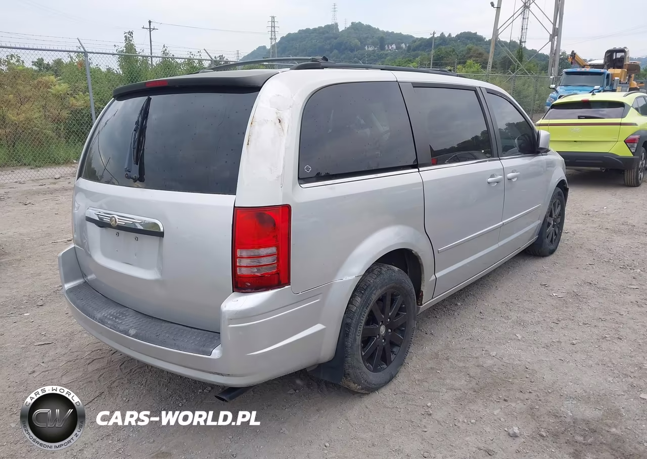 2008 Chrysler Town & Country Touring VIN:2A8HR54P78R129425 - 4