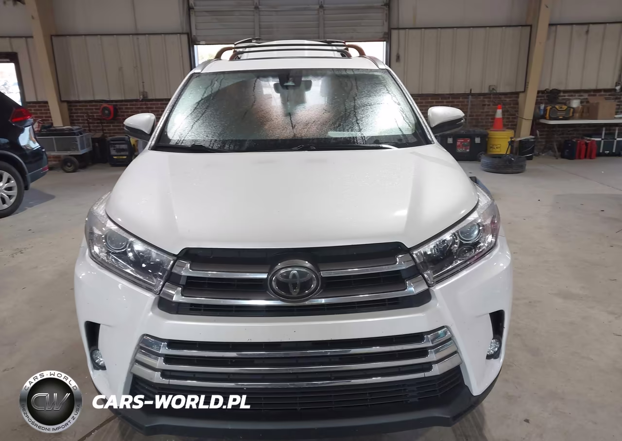 2018 Toyota Highlander Limited VIN:5TDDZRFH4JS807211 - 13
