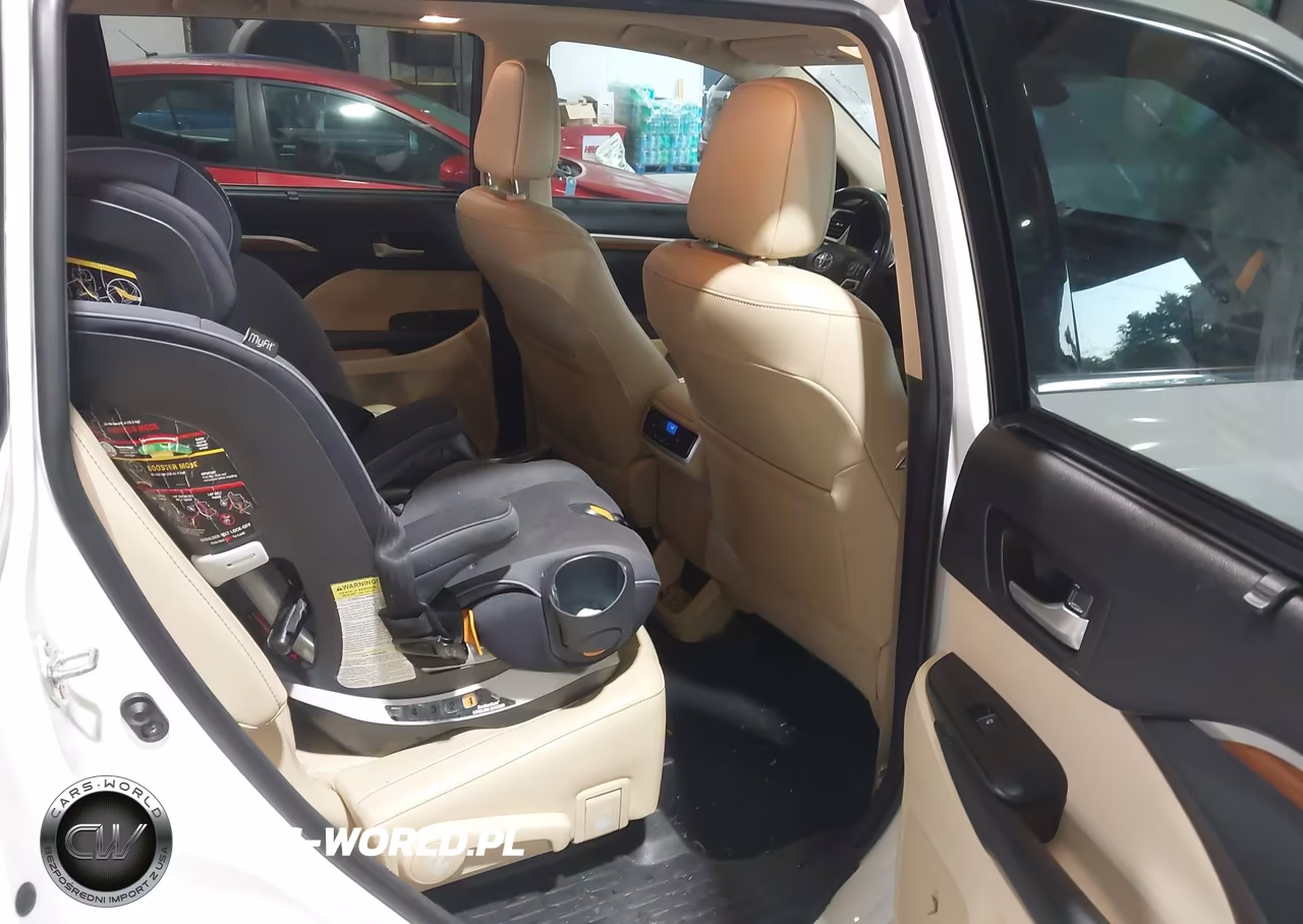 2018 Toyota Highlander Limited VIN:5TDDZRFH4JS807211 - 8