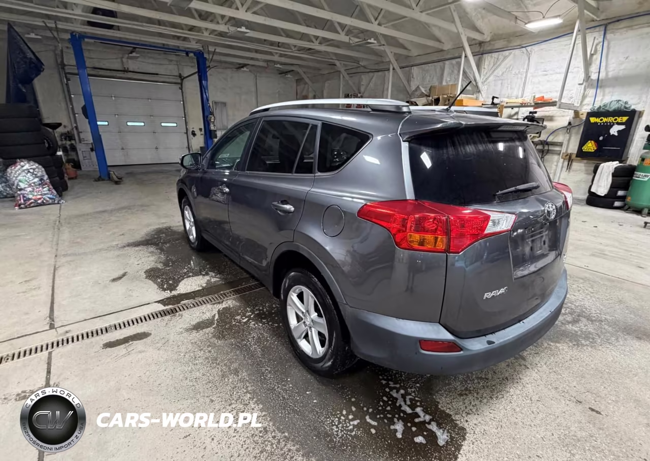 2014 Toyota Rav4 Xle VIN:2T3RFREV8EW187151 - 3