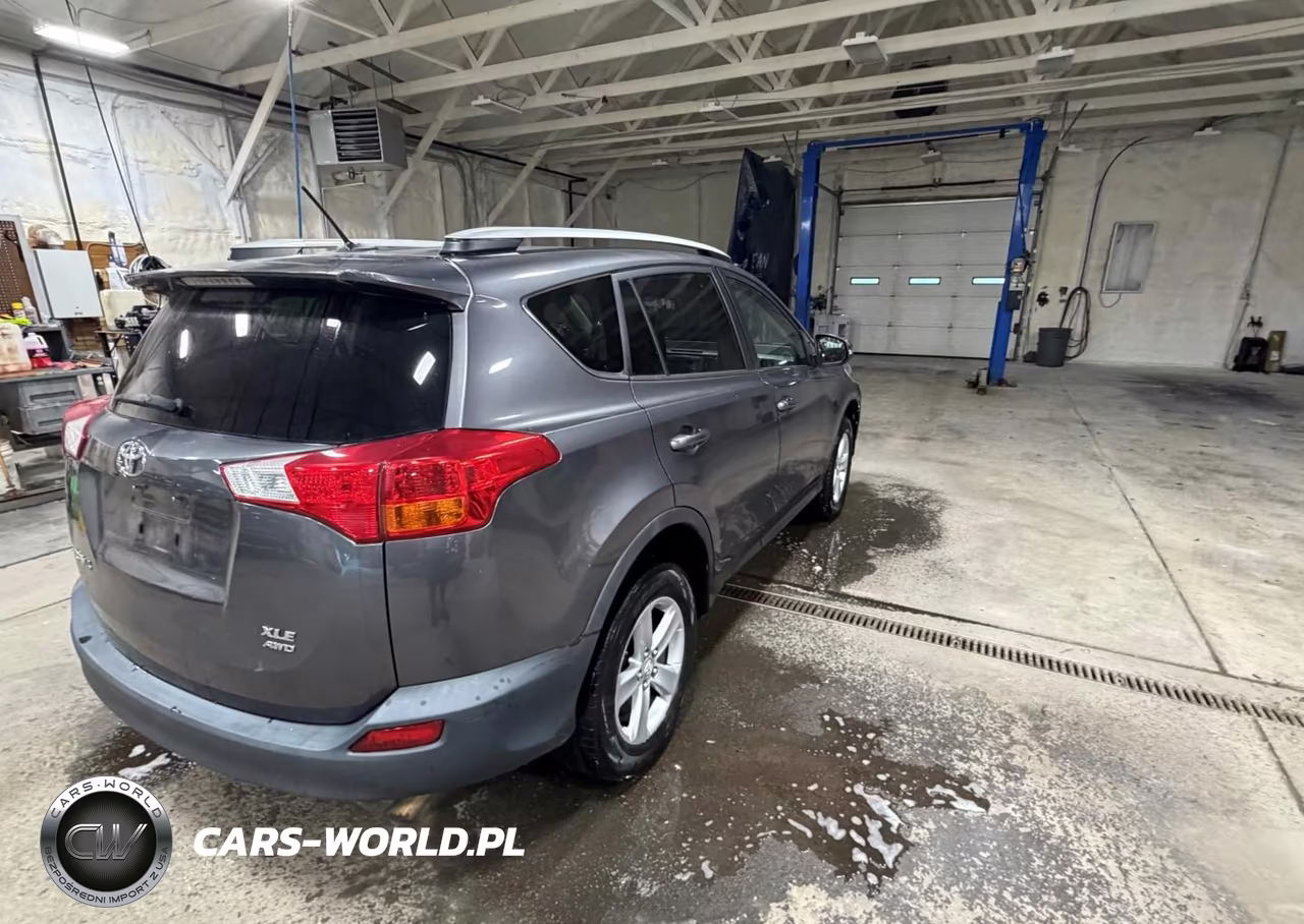 2014 Toyota Rav4 Xle VIN:2T3RFREV8EW187151 - 4
