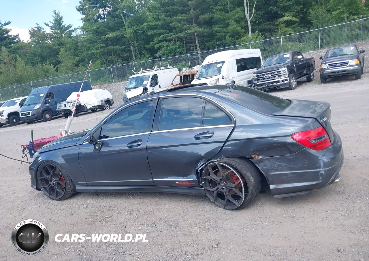 2013 Mercedes-Benz C 300 Sport 4Matic VIN:WDDGF8AB2DR248737 - 14