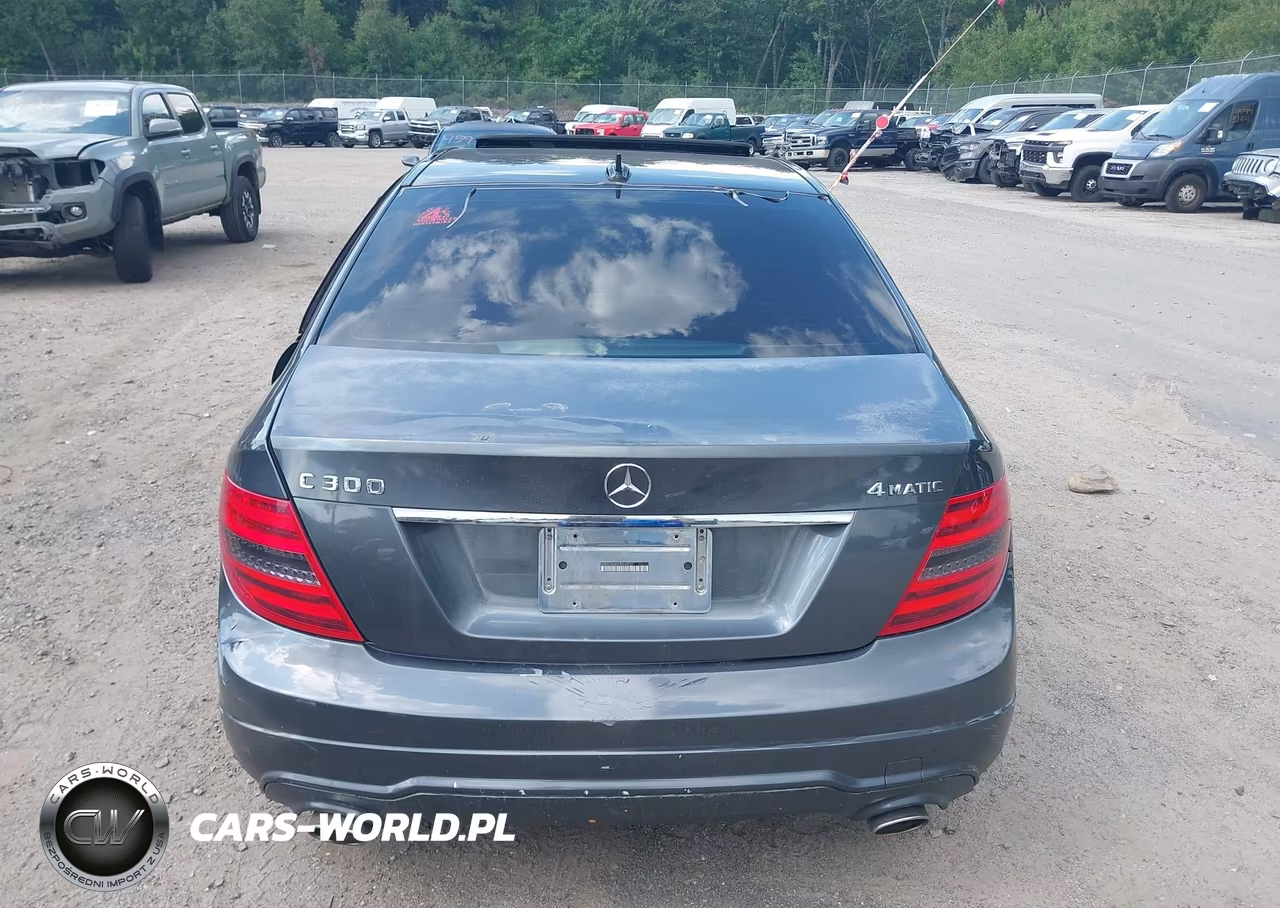 2013 Mercedes-Benz C 300 Sport 4Matic VIN:WDDGF8AB2DR248737 - 16