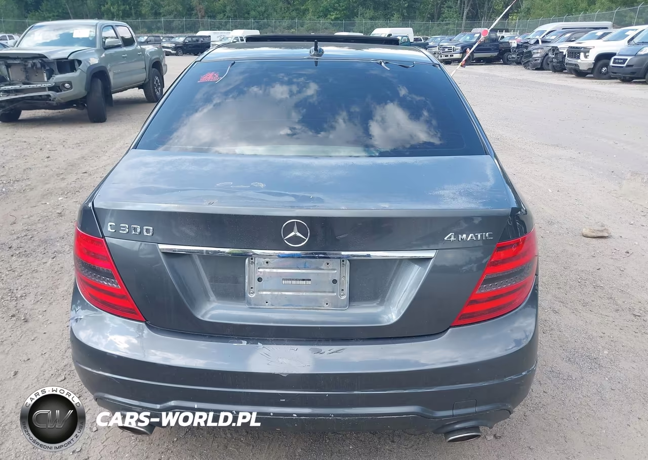 2013 Mercedes-Benz C 300 Sport 4Matic VIN:WDDGF8AB2DR248737 - 17