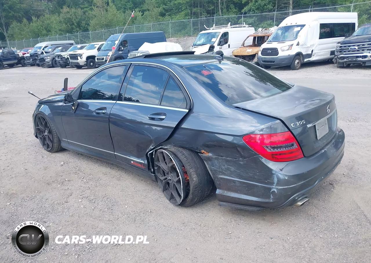 2013 Mercedes-Benz C 300 Sport 4Matic VIN:WDDGF8AB2DR248737 - 3