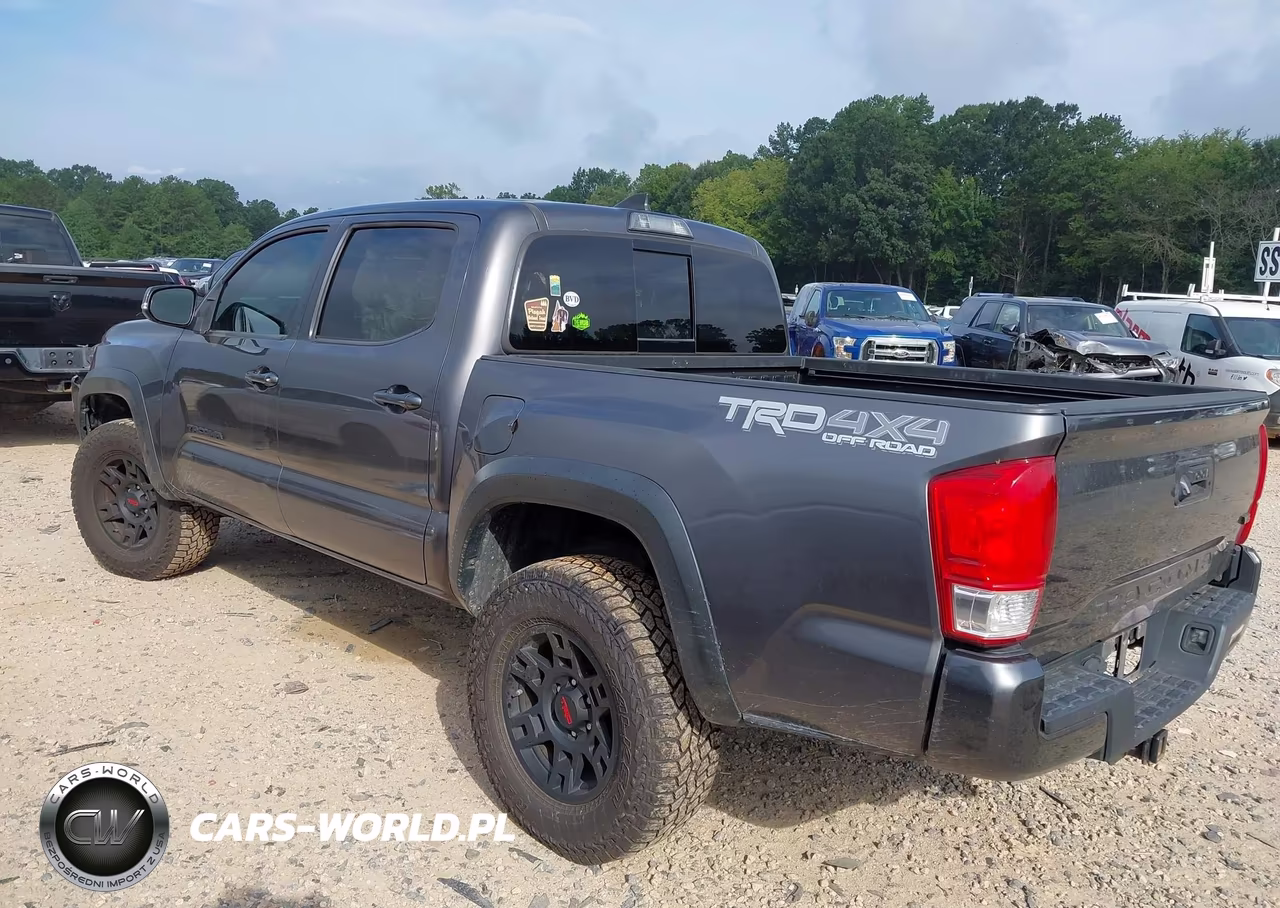 2017 Toyota Tacoma Trd Off Road VIN:5TFCZ5AN2HX091849 - 3
