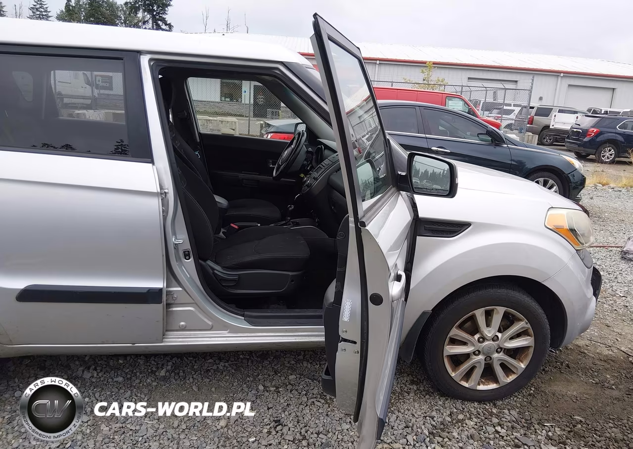 2012 Kia Soul + VIN:KNDJT2A63C7445287 - 5
