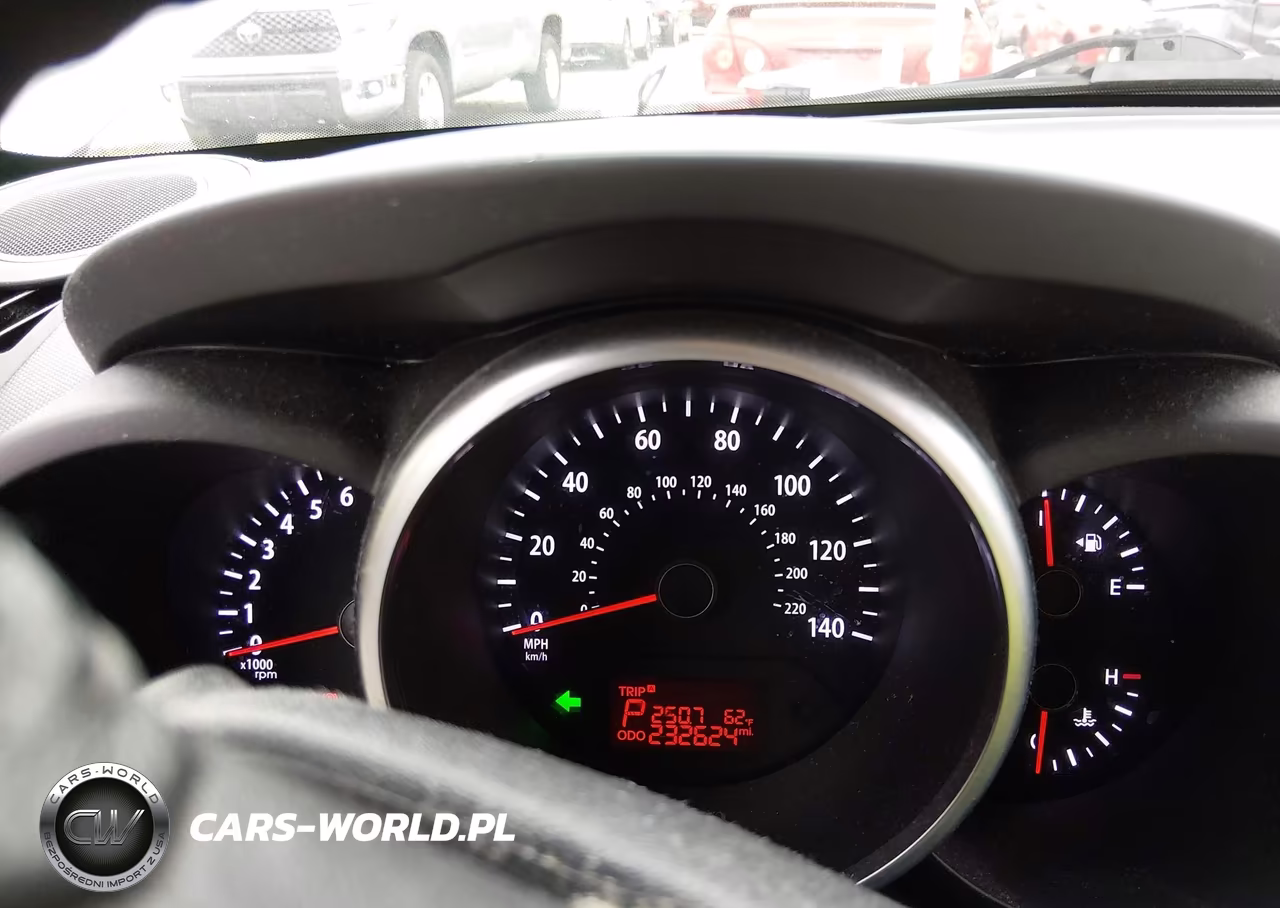 2012 Kia Soul + VIN:KNDJT2A63C7445287 - 7