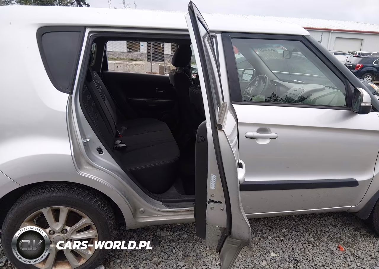 2012 Kia Soul + VIN:KNDJT2A63C7445287 - 8