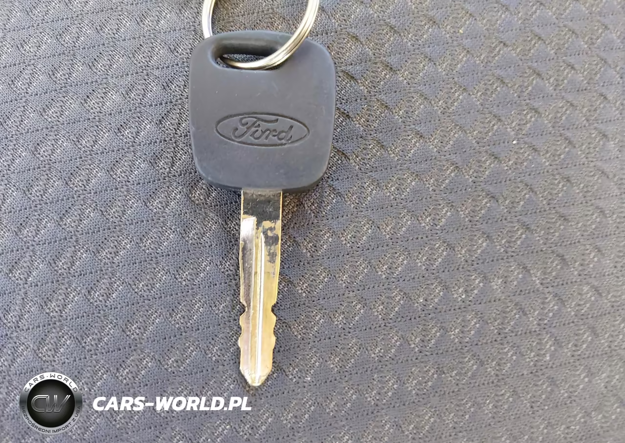 2005 Ford Focus Zx3 VIN:3FAHP31N35R132239 - 11