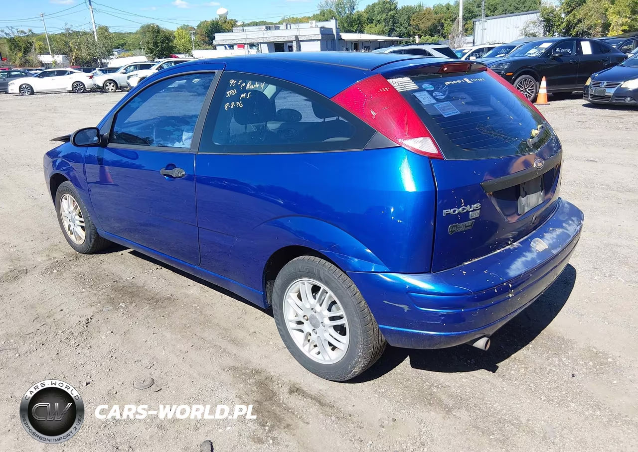 2005 Ford Focus Zx3 VIN:3FAHP31N35R132239 - 3