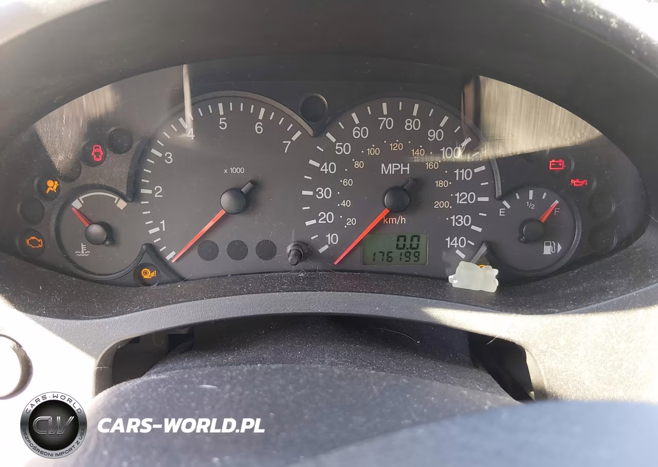 2005 Ford Focus Zx3 VIN:3FAHP31N35R132239 - 7