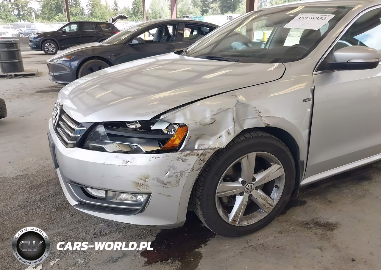 2015 Volkswagen Passat 1.8T Limited Edition VIN:1VWAT7A37FC119746 - 6