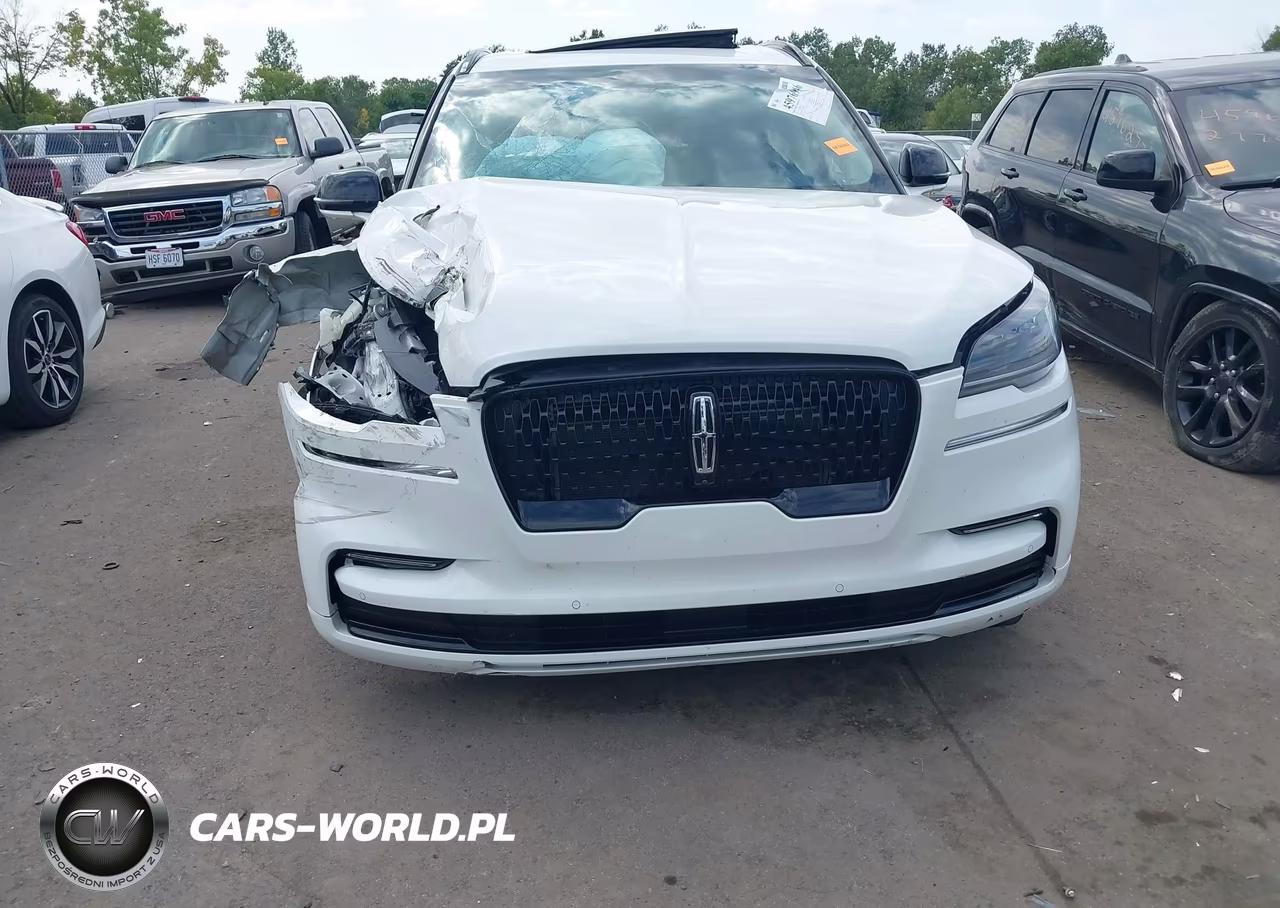2023 Lincoln Aviator Reserve VIN:5LM5J7XC6PGL12068 - 11