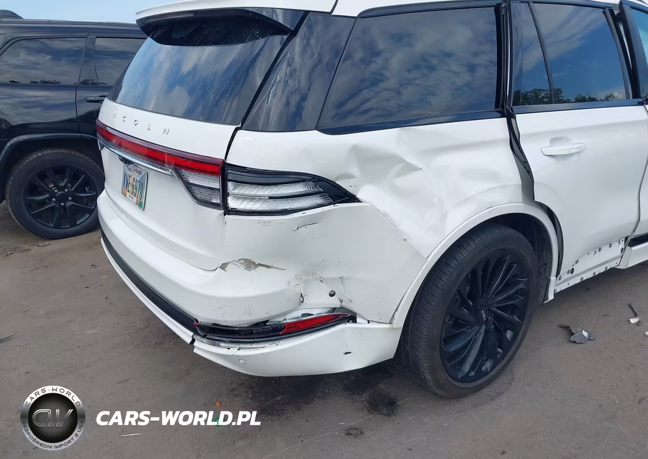 2023 Lincoln Aviator Reserve VIN:5LM5J7XC6PGL12068 - 18