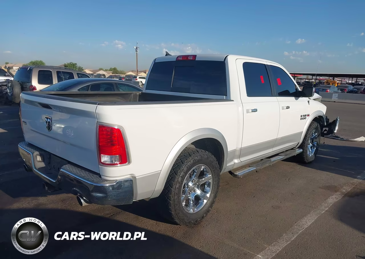 2014 Ram 1500 Laramie VIN:1C6RR6NT3ES326655 - 4