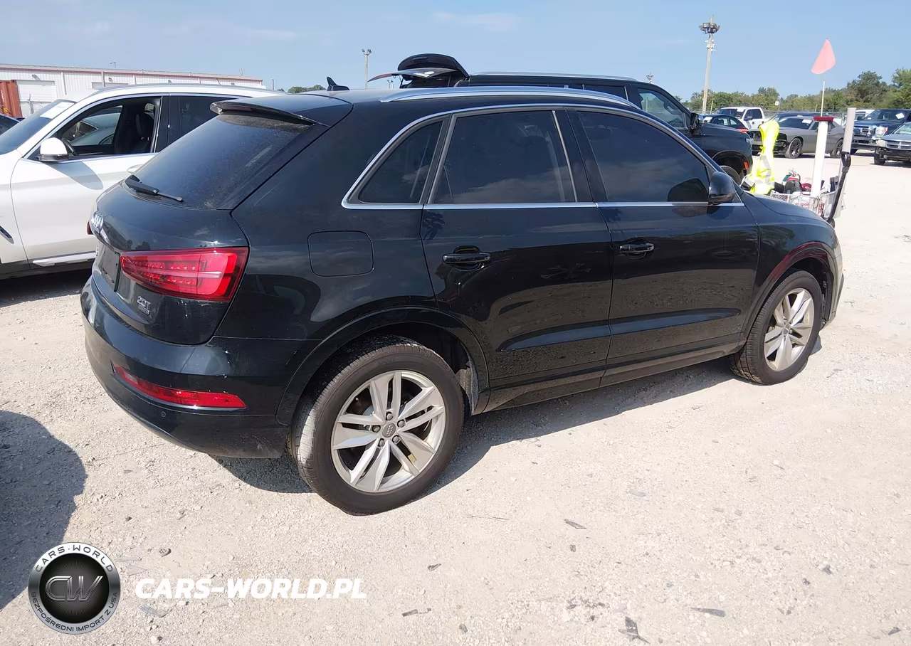 2016 Audi Q3 2.0T Premium Plus VIN:WA1EFCFS5GR017729 - 4