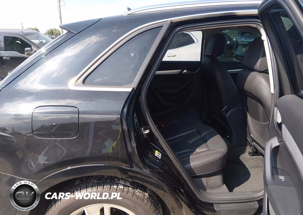 2016 Audi Q3 2.0T Premium Plus VIN:WA1EFCFS5GR017729 - 8