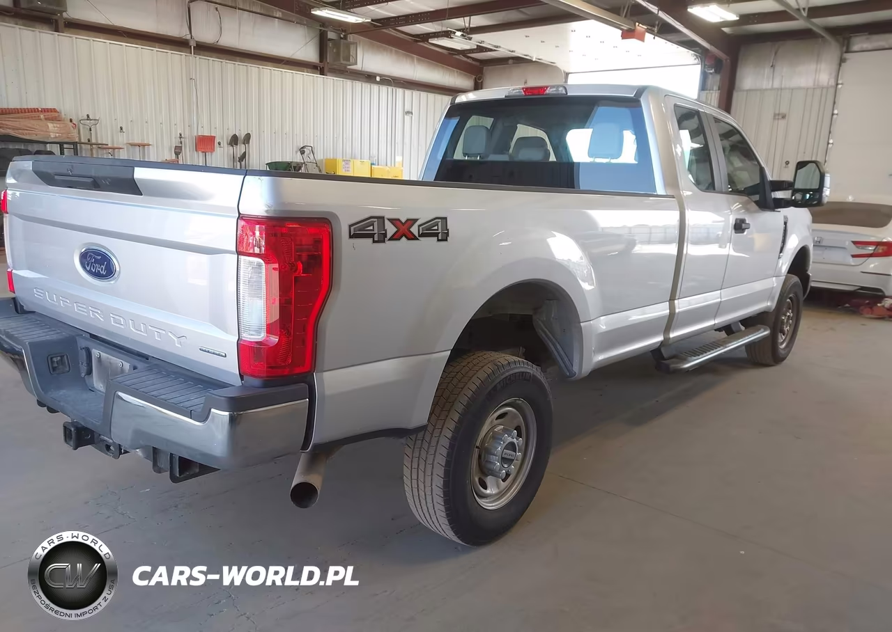 2018 Ford F-250 Xl VIN:1FT7X2B68JEC69973 - 4