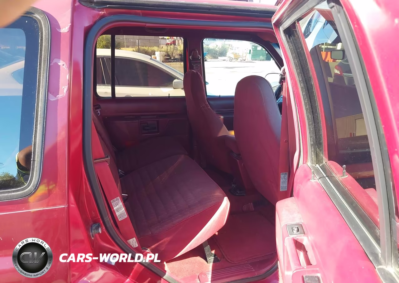 1994 Ford Explorer VIN:1FMDU34X1RUE80159 - 8