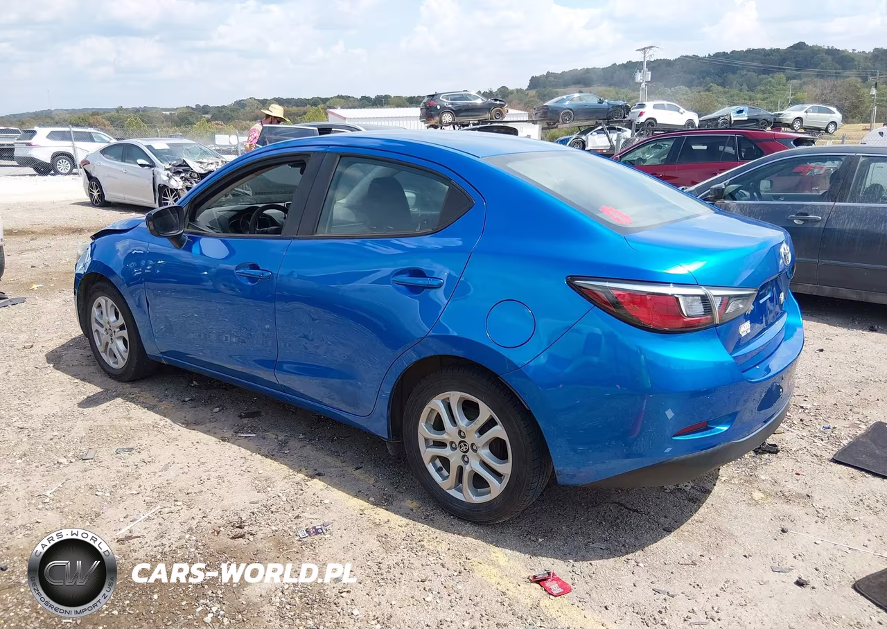 2018 Toyota Yaris Ia VIN:3MYDLBYV6JY305192 - 3