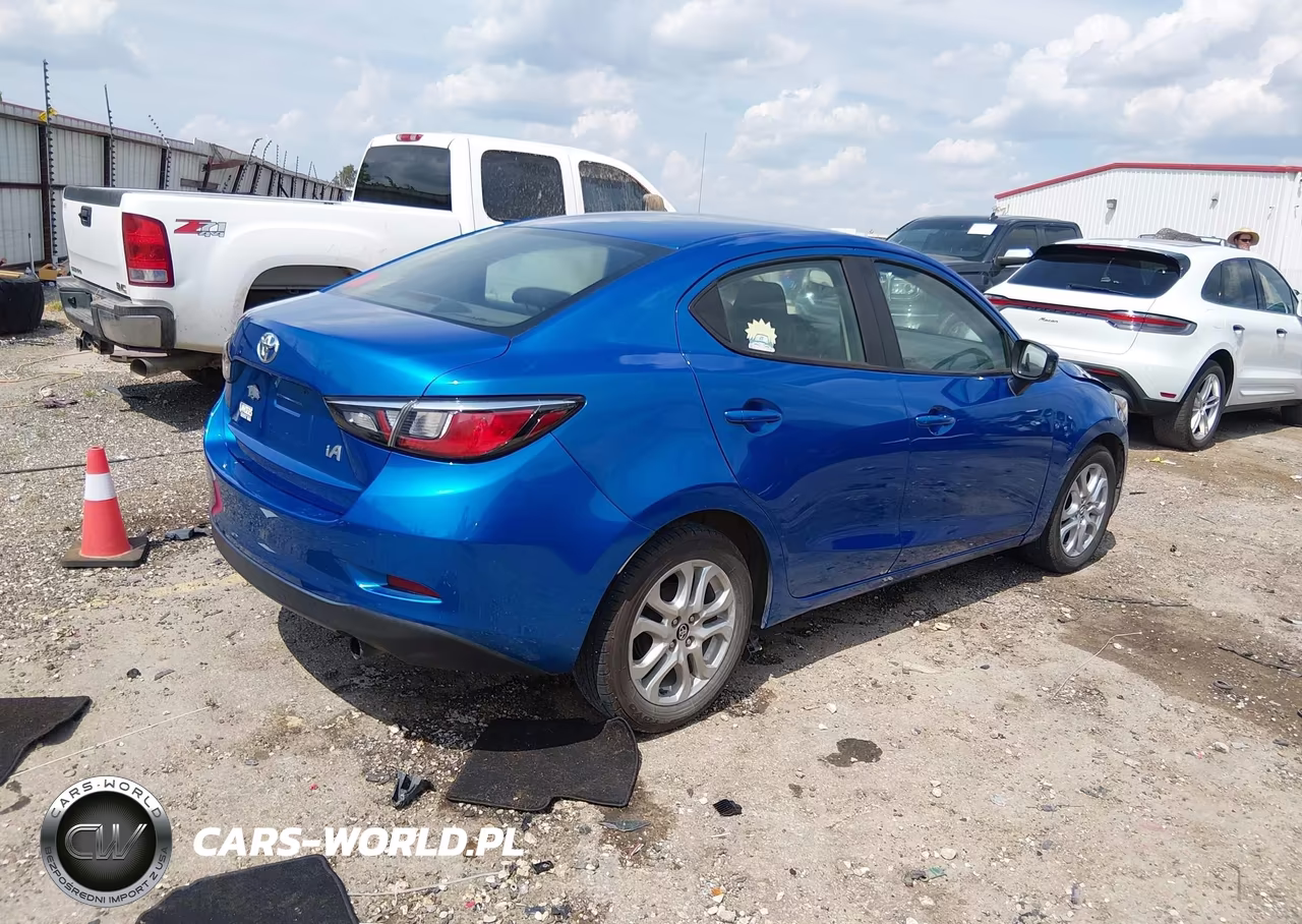 2018 Toyota Yaris Ia VIN:3MYDLBYV6JY305192 - 4