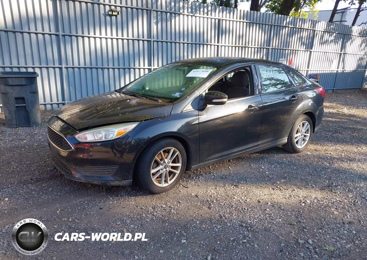 2015 Ford Focus Se VIN:1FADP3F23FL242494 - 2