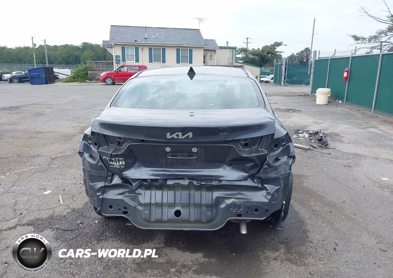 2023 Kia Forte Lxs VIN:3KPF24AD7PE688545 - 17