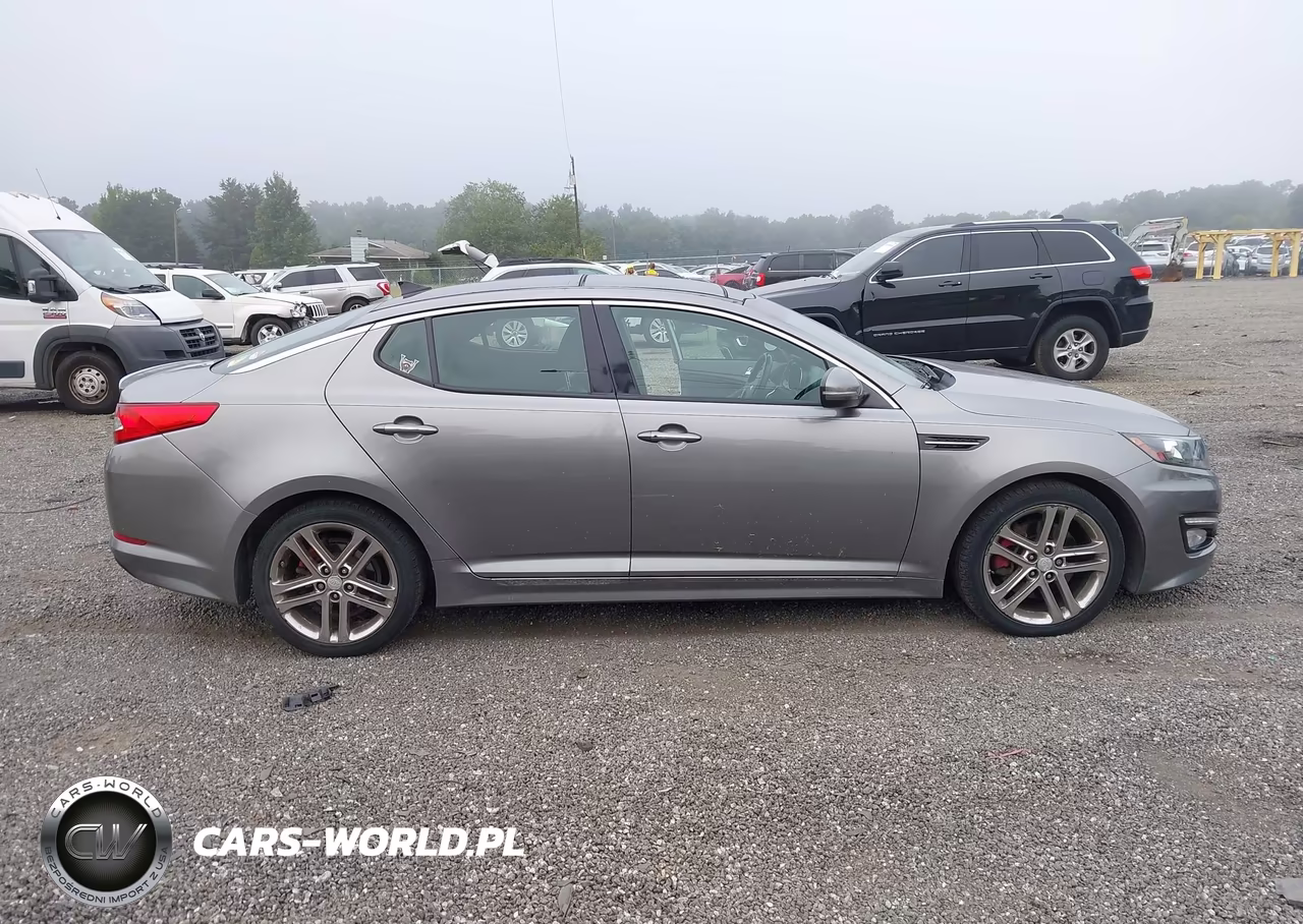 2013 Kia Optima Sx VIN:5XXGR4A63DG102315 - 13