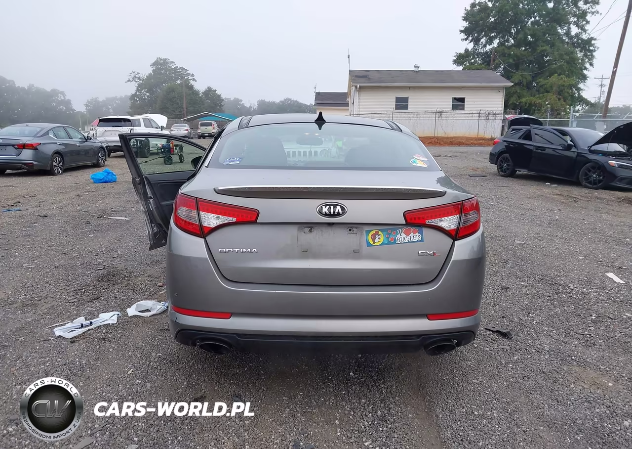 2013 Kia Optima Sx VIN:5XXGR4A63DG102315 - 16