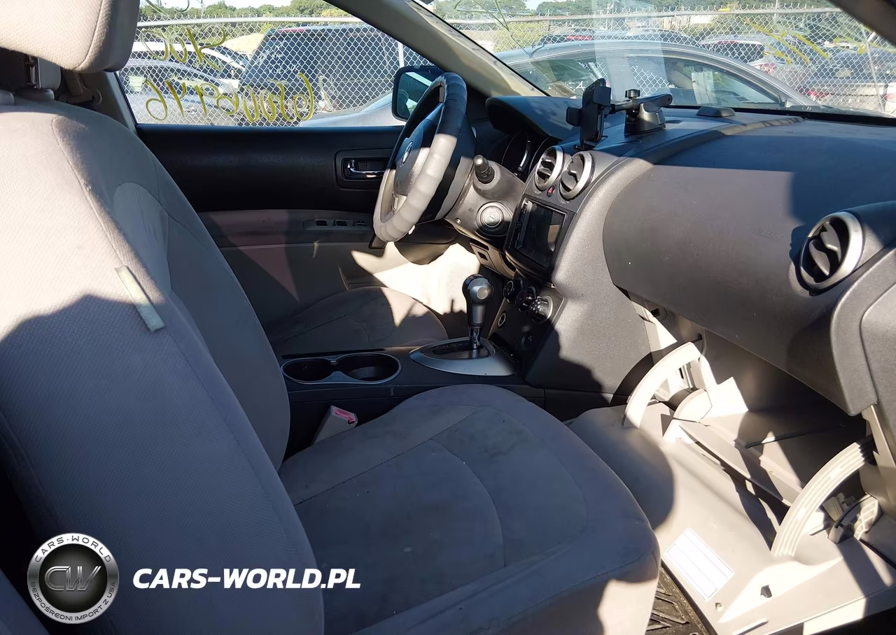 2010 Nissan Rogue S VIN:JN8AS5MV3AW118211 - 5