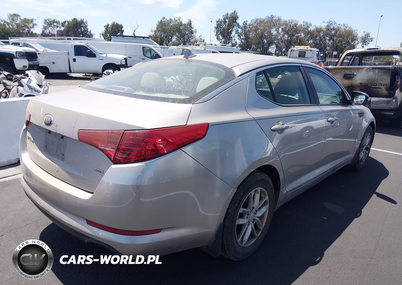 2013 Kia Optima Lx VIN:5XXGM4A79DG236303 - 4