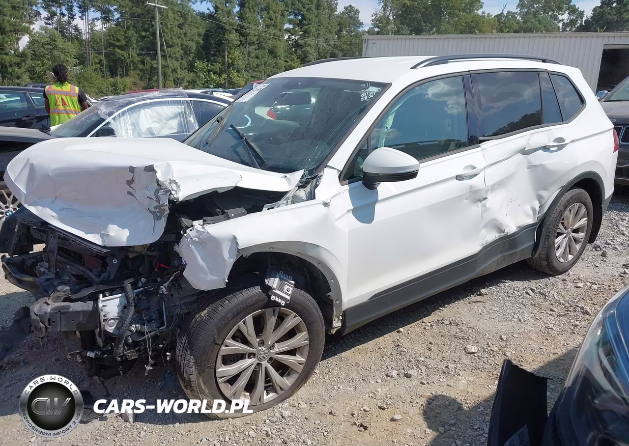 2018 Volkswagen Tiguan 2.0T S VIN:3VV1B7AX1JM083814 - 2