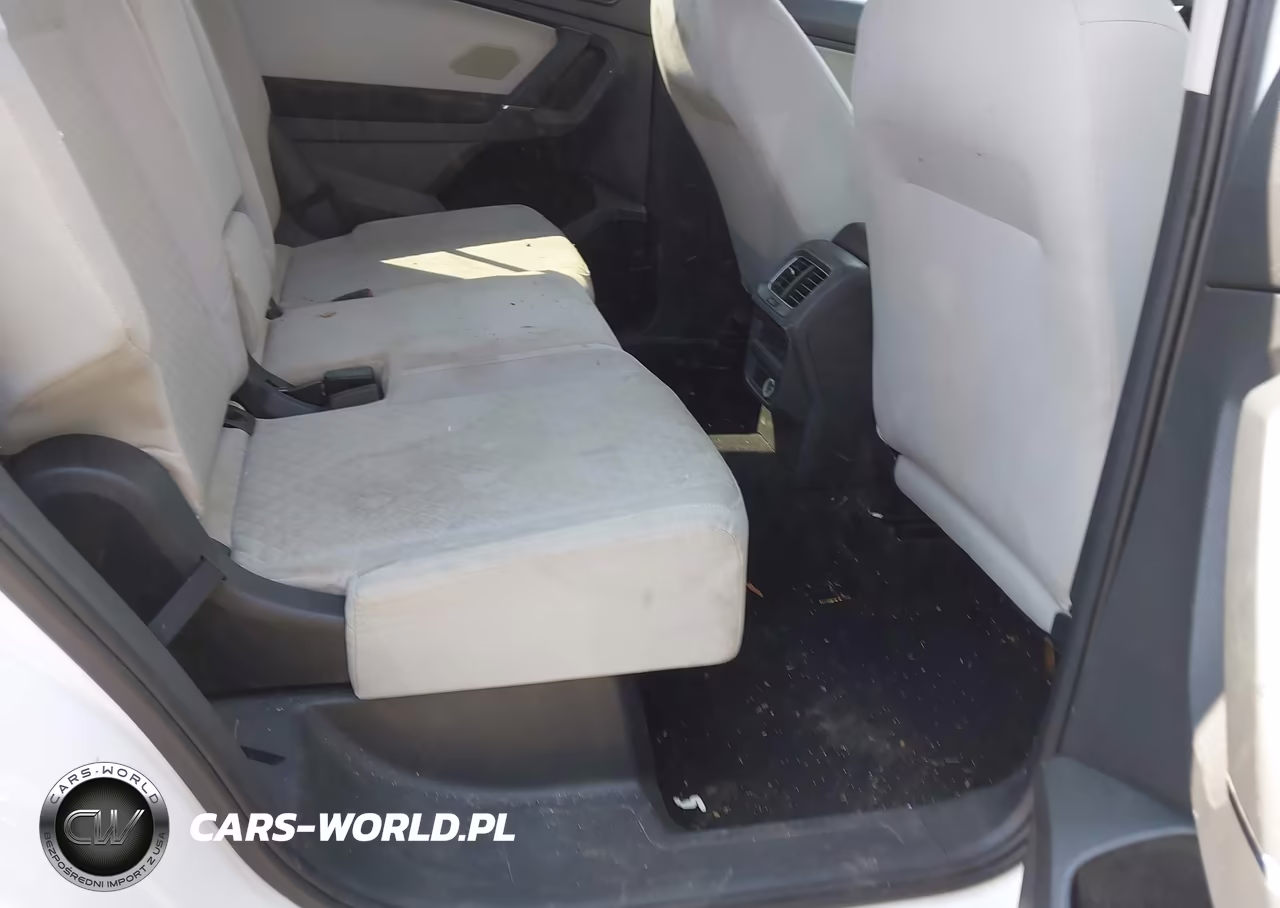 2018 Volkswagen Tiguan 2.0T S VIN:3VV1B7AX1JM083814 - 8