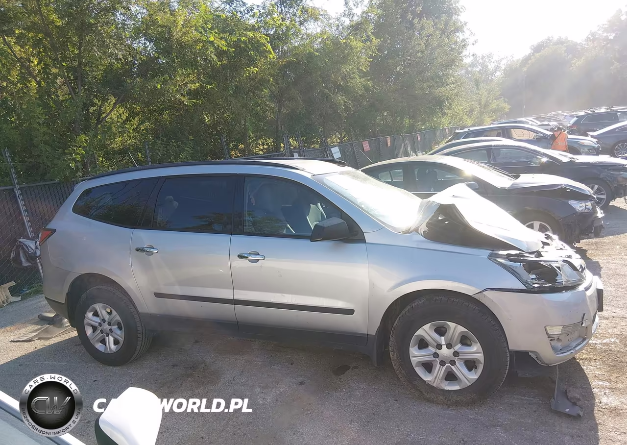2017 Chevrolet Traverse Ls VIN:1GNKRFED5HJ116157 - 13