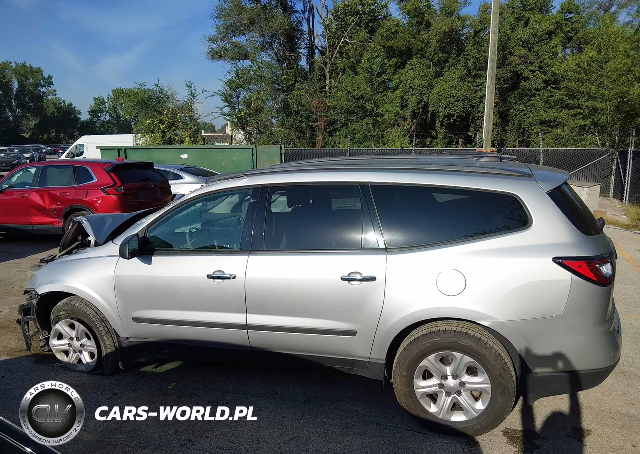 2017 Chevrolet Traverse Ls VIN:1GNKRFED5HJ116157 - 14